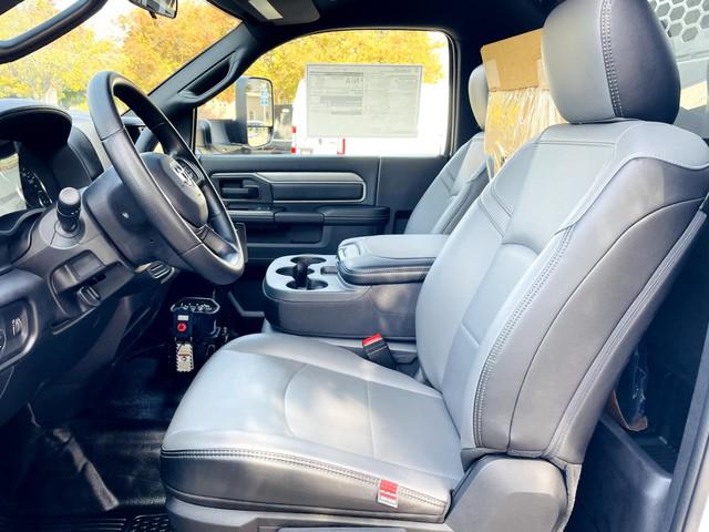 2022 Ram 5500 Tradesman/SLT