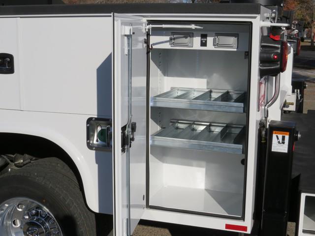 2022 Ram 5500 Tradesman/SLT