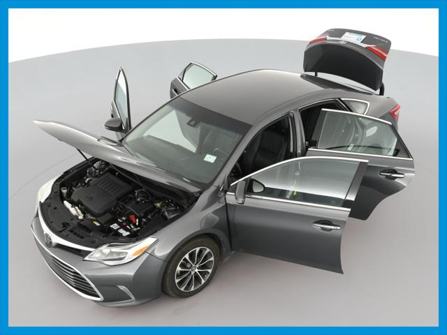 2017 Toyota Avalon XLE Sedan 4D