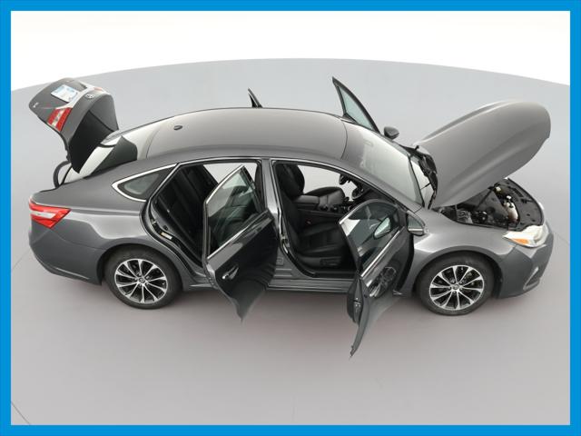 2017 Toyota Avalon XLE Sedan 4D