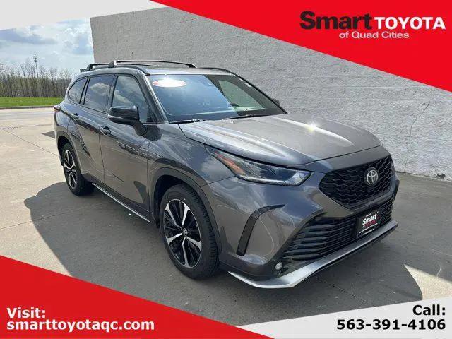 2022 Toyota Highlander XSE for sale in Davenport, IA