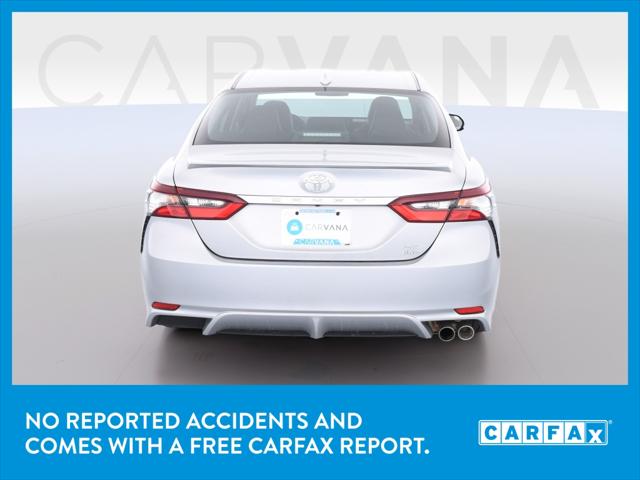 2021 Toyota Camry SE Sedan 4D