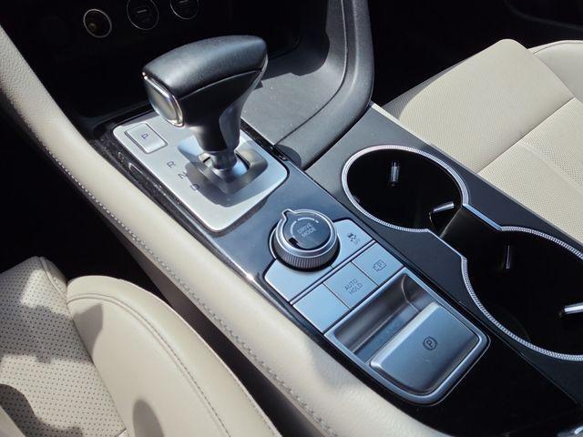 2022 Genesis G70 2.0T RWD