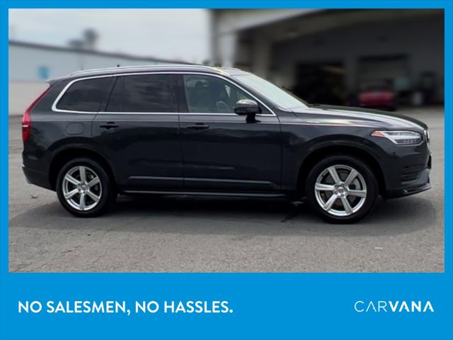 2021 Volvo XC90 Momentum