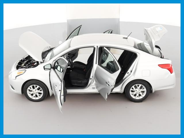 2017 Nissan Versa SV