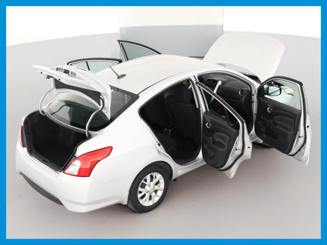 2017 Nissan Versa SV
