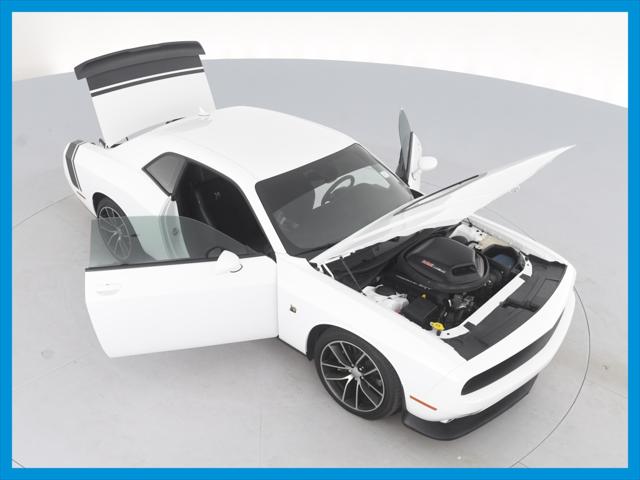 2016 Dodge Challenger 392 Hemi Scat Pack Shaker