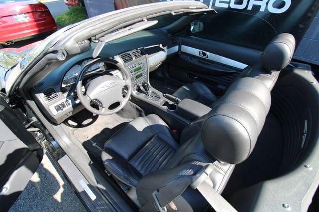 2002 Ford Thunderbird w/Hardtop Premium/Deluxe/Premium/w/Hardtop Deluxe