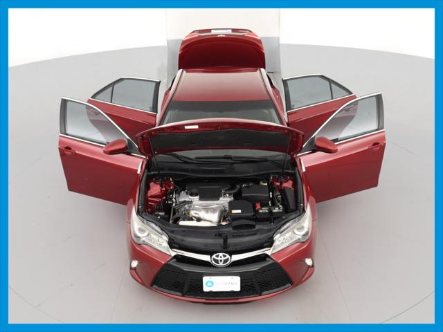 2016 Toyota Camry SE Sedan 4D