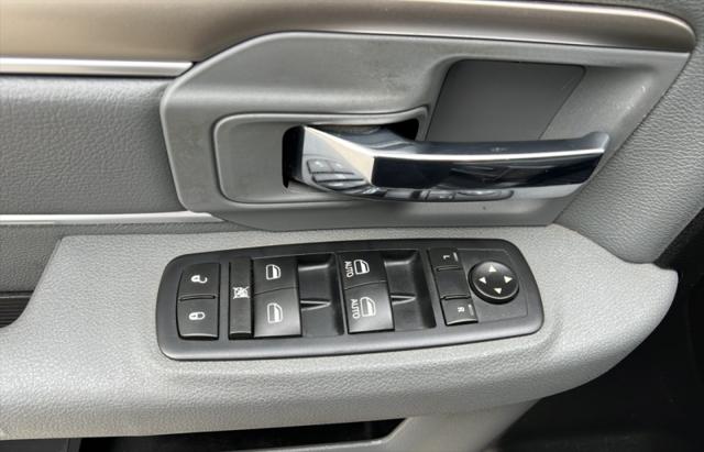 2016 Ram 1500 SLT