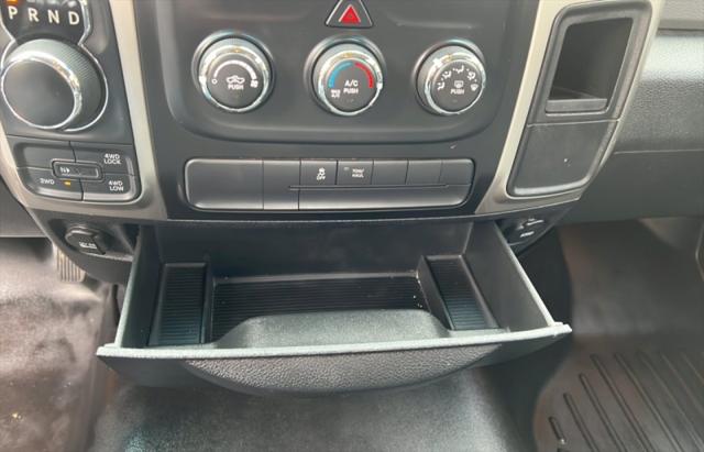 2016 Ram 1500 SLT