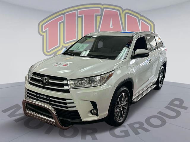 2018 Toyota Highlander SE [1]