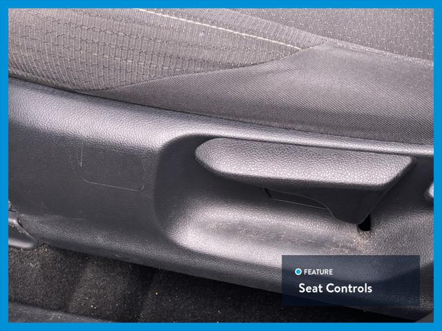 2018 Toyota C-HR XLE Sport Utility 4D