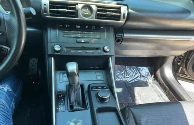2015 Lexus IS 250 Crafted Line