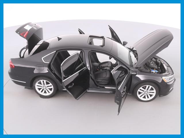 2017 Volkswagen Passat 1.8T SE w/Technology