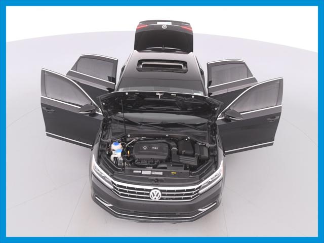 2017 Volkswagen Passat 1.8T SE w/Technology