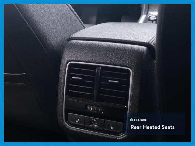 2017 Volkswagen Passat 1.8T SE w/Technology