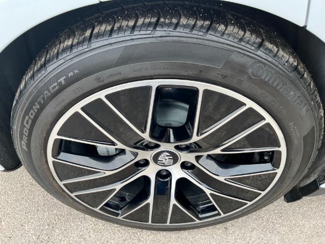 2020 Porsche Taycan Turbo