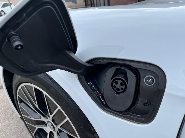 2020 Porsche Taycan Turbo