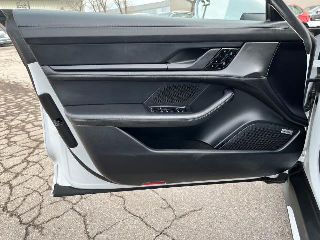 2020 Porsche Taycan Turbo