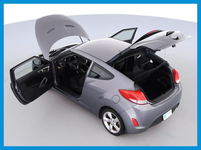 2013 Hyundai Veloster w/Black Int