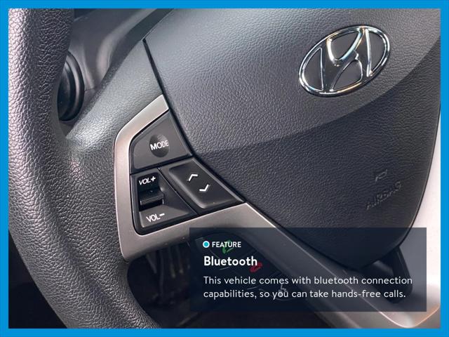 2013 Hyundai Veloster w/Black Int