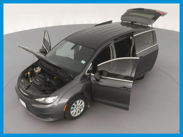 2019 Chrysler Pacifica L