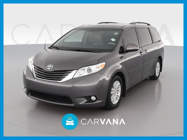 2013 Toyota Sienna XLE Minivan 4D