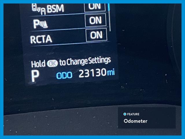 2022 Toyota Sienna XLE Minivan 4D
