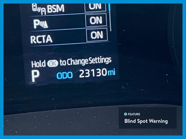 2022 Toyota Sienna XLE Minivan 4D