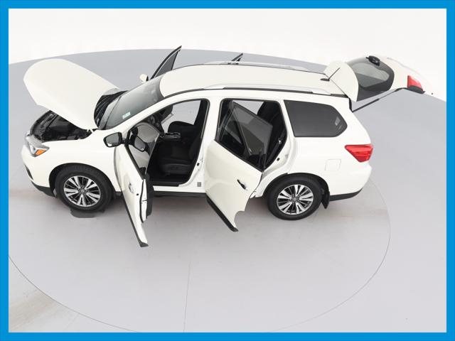 2017 Nissan Pathfinder SV