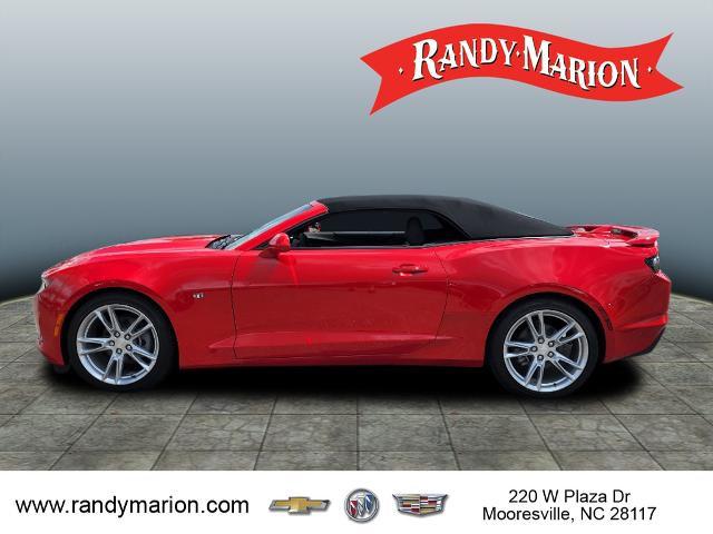 2022 Chevrolet Camaro RWD Convertible 2LT