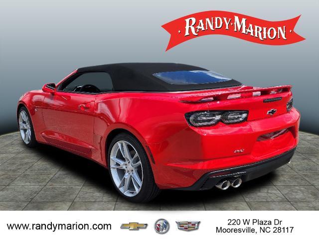 2022 Chevrolet Camaro RWD Convertible 2LT