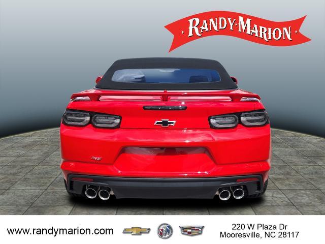 2022 Chevrolet Camaro RWD Convertible 2LT
