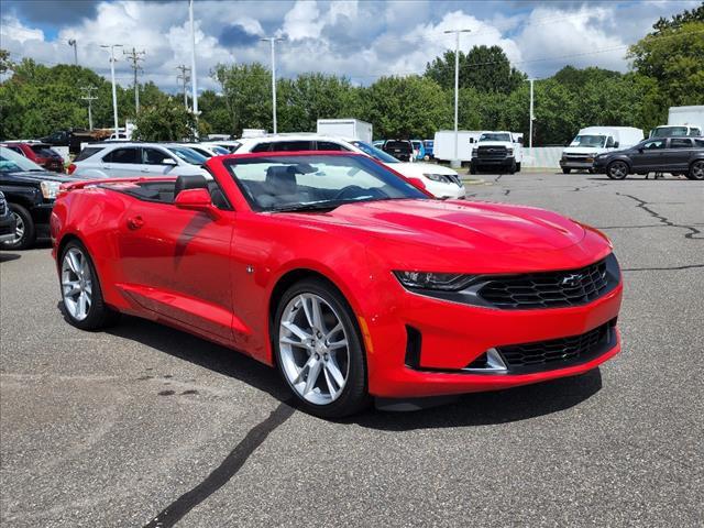 2022 Chevrolet Camaro RWD Convertible 2LT