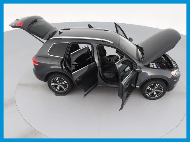 2014 Volkswagen Touareg Sport