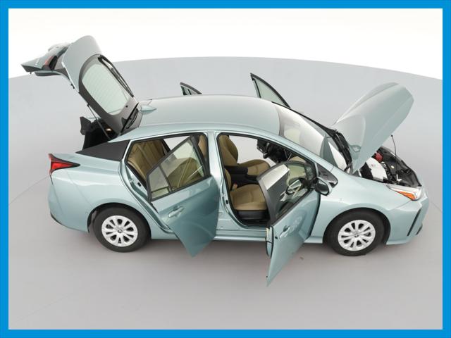 2019 Toyota Prius LE Hatchback 4D