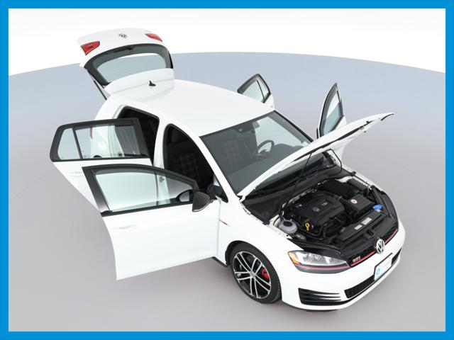 2017 Volkswagen Golf GTI Sport