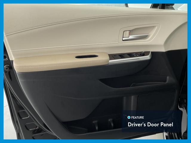 2022 Toyota Sienna XLE Minivan 4D