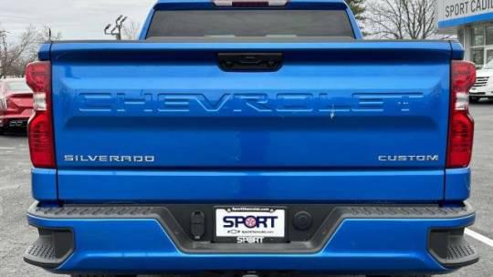 2022 Chevrolet Silverado 1500 4WD Crew Cab Short Bed Custom