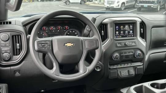 2022 Chevrolet Silverado 1500 4WD Crew Cab Short Bed Custom