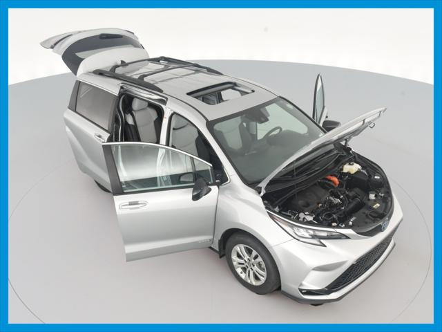 2021 Toyota Sienna XSE
