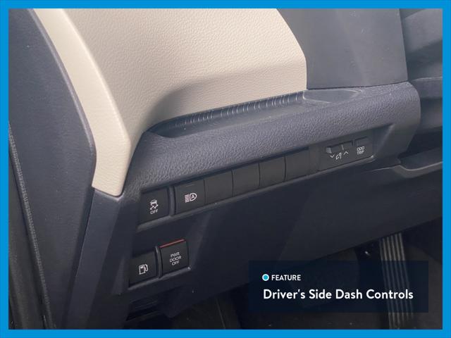 2022 Toyota Sienna XLE Minivan 4D