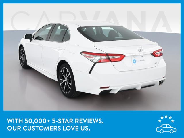 2018 Toyota Camry SE Sedan 4D