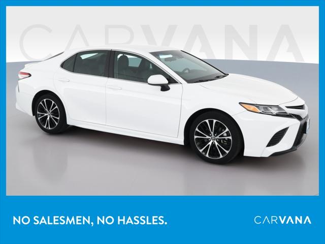 2018 Toyota Camry SE Sedan 4D