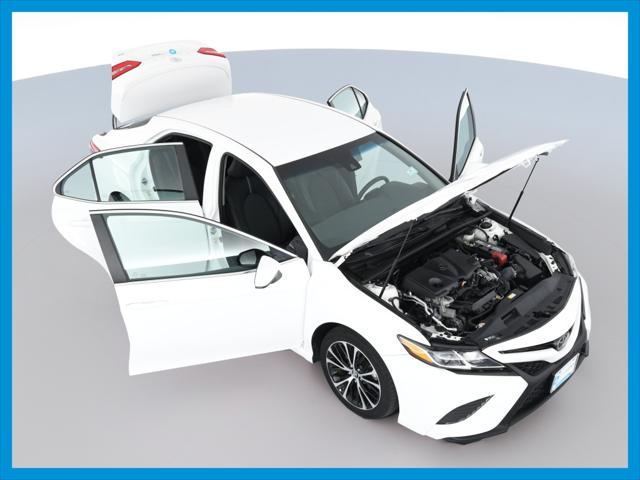 2018 Toyota Camry SE Sedan 4D