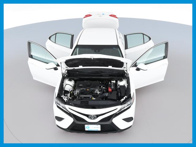 2018 Toyota Camry SE Sedan 4D