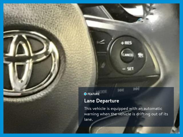 2022 Toyota Corolla SE Nightshade Edition Hatchback 4D