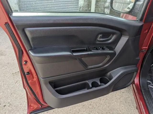 2017 Nissan Titan S