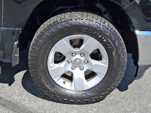 2019 Ram 1500 Big Horn/Lone Star Crew Cab 4x4 57 Box